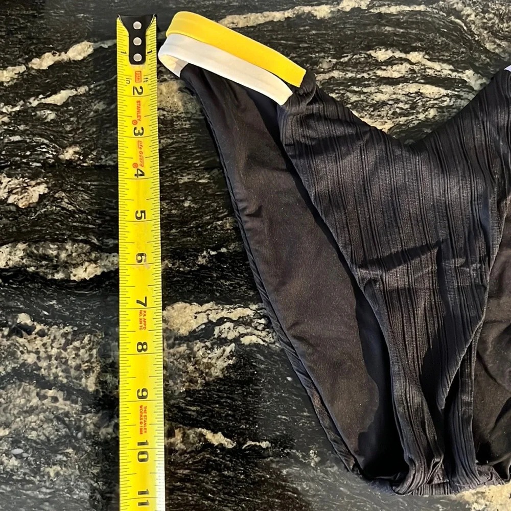 NWOT Hurley High Leg Ribbed Bikini Bottom